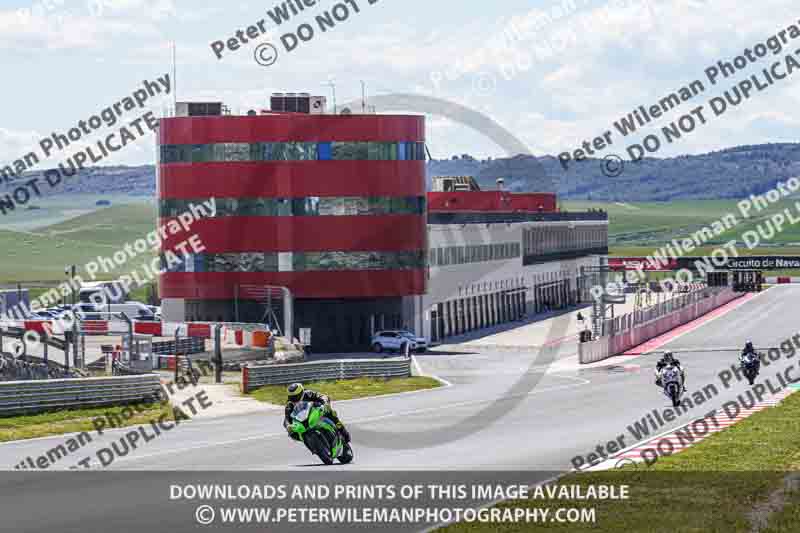 cadwell no limits trackday;cadwell park;cadwell park photographs;cadwell trackday photographs;enduro digital images;event digital images;eventdigitalimages;navarra;no limits trackdays;peter wileman photography;racing digital images;trackday digital images;trackday photos